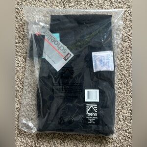 Foehn Brise Pant 
Black 
30w 32L
New in package